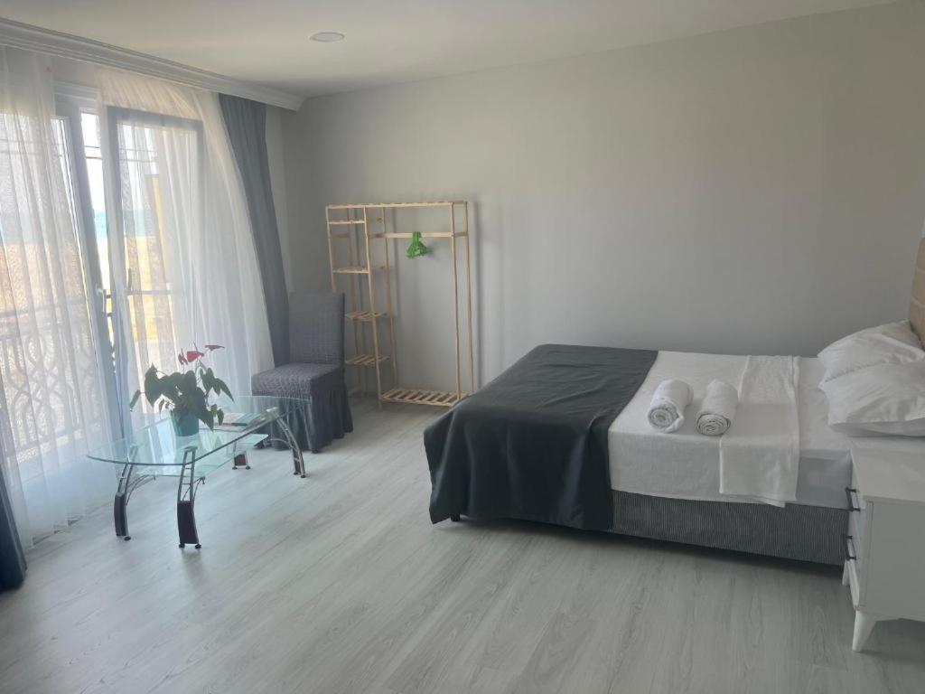 Holiday Beach Hotel Arnavutkoy Dış mekan fotoğraf
