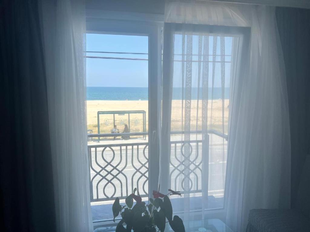 Holiday Beach Hotel Arnavutkoy Dış mekan fotoğraf